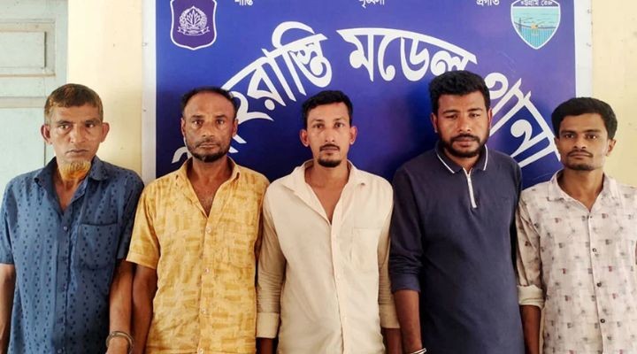 চাঁদপুরে পাঁচ জুয়াড়িসহ গ্রেফতার ১০